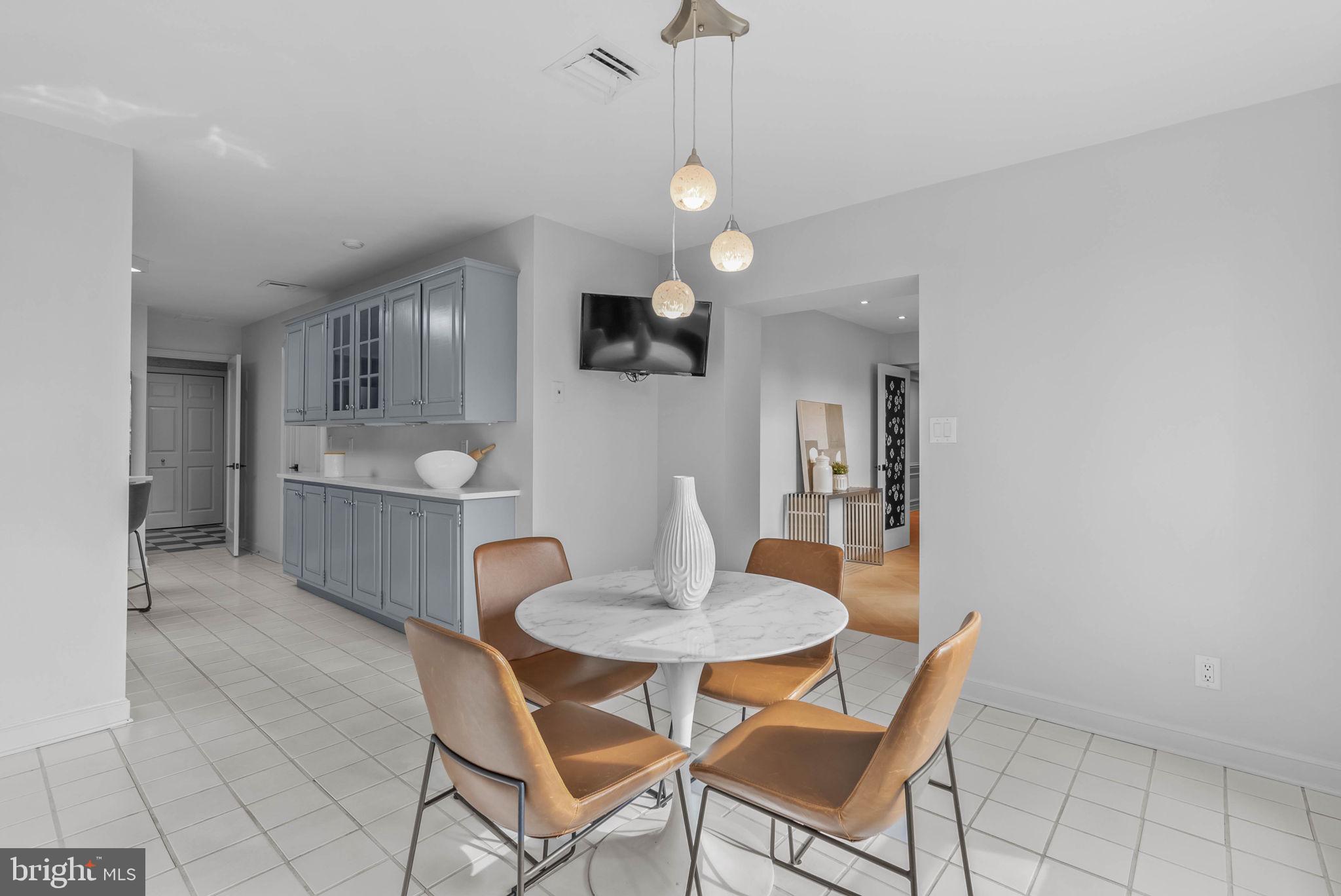 101 CHESWOLD LANE 2-F