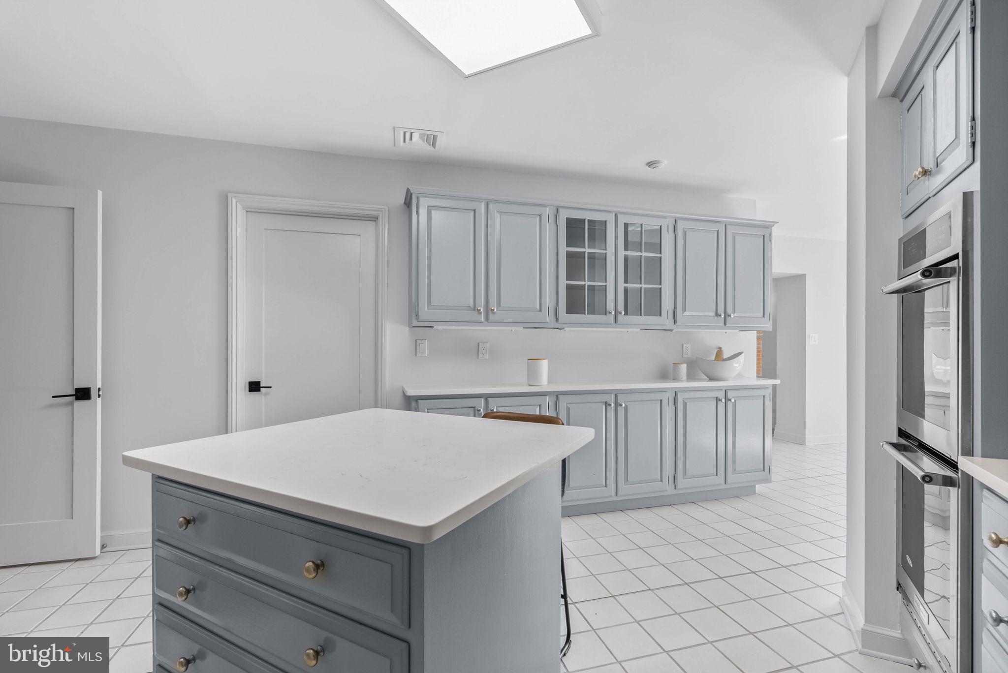 101 CHESWOLD LANE 2-F