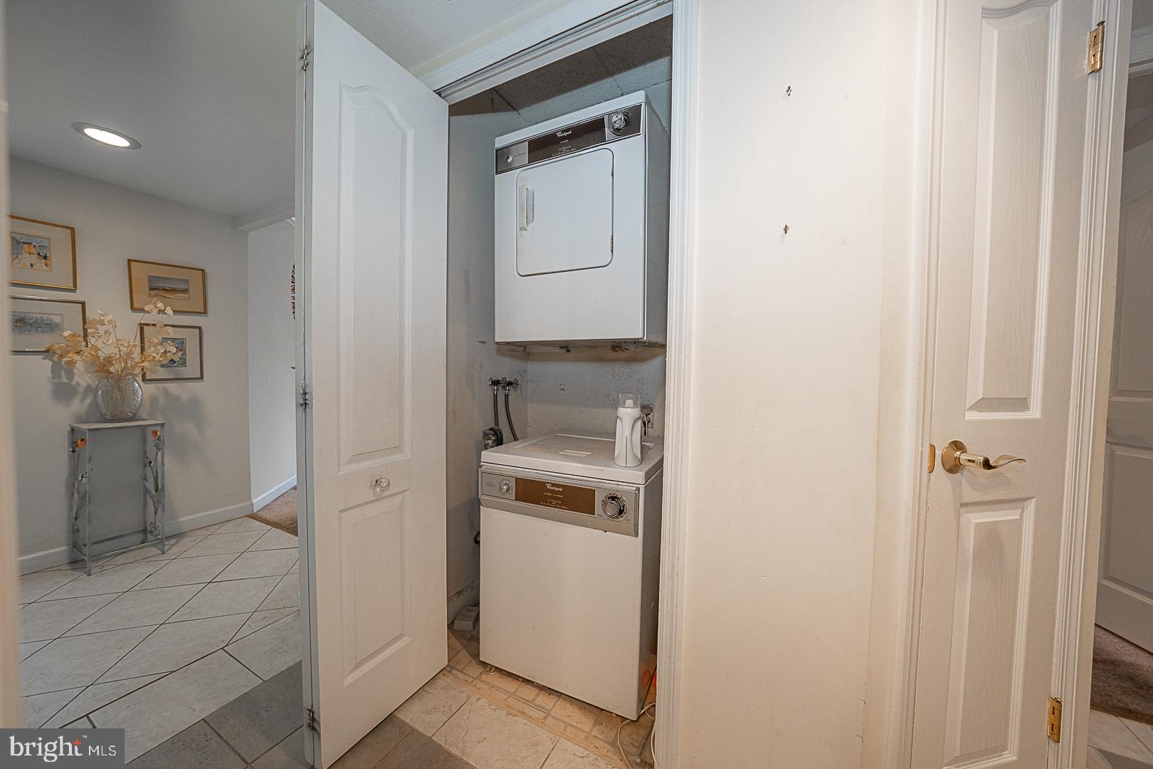 1219 W WYNNEWOOD ROAD 311