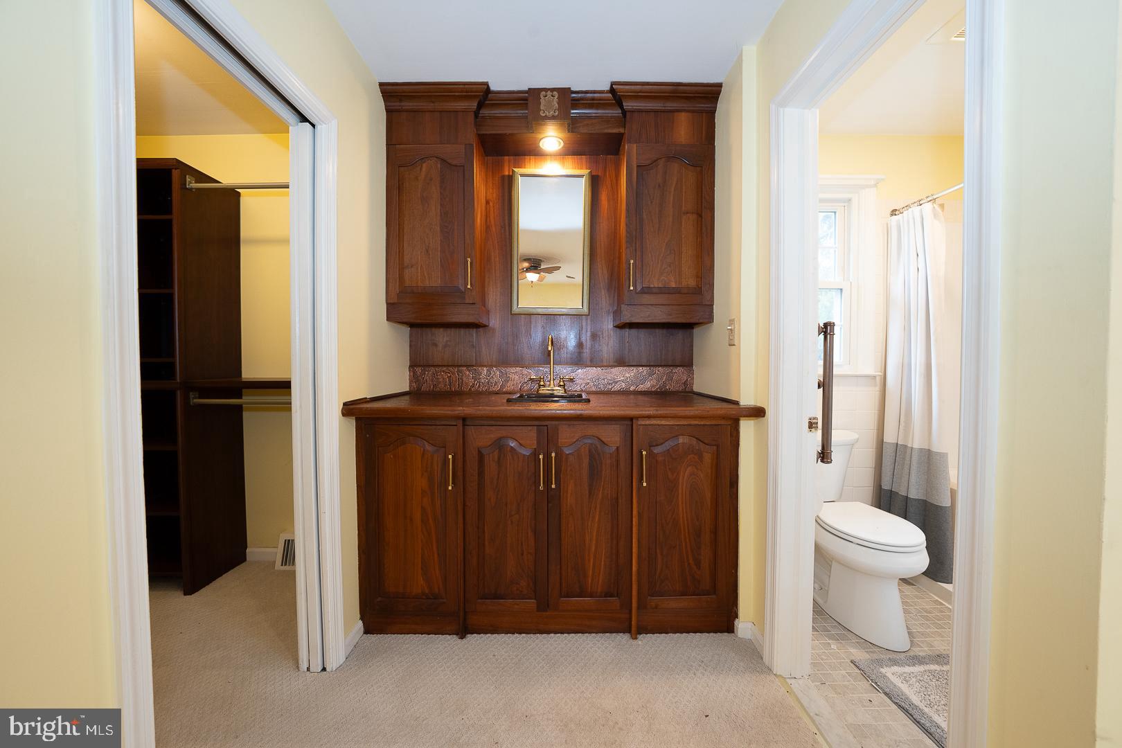 1215 CLUB HOUSE ROAD