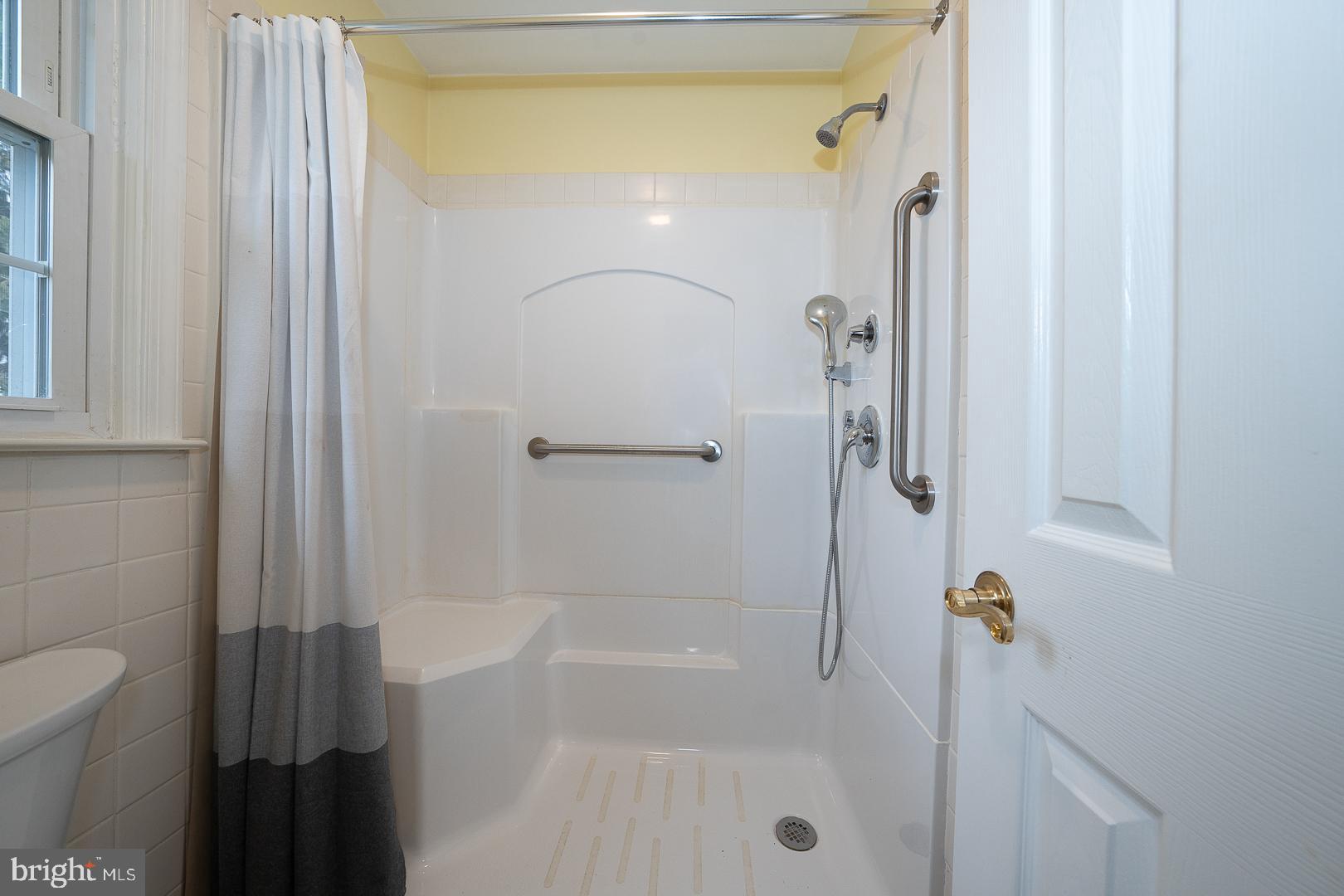 1215 CLUB HOUSE ROAD