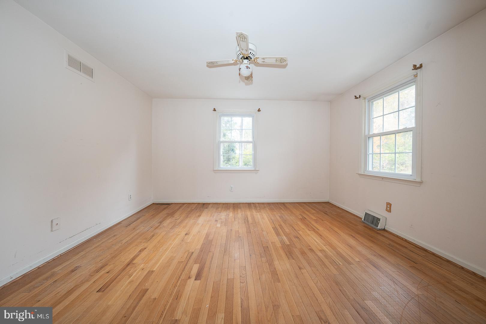 1215 CLUB HOUSE ROAD