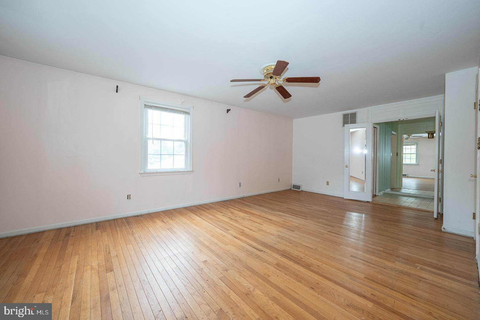 1215 CLUB HOUSE ROAD