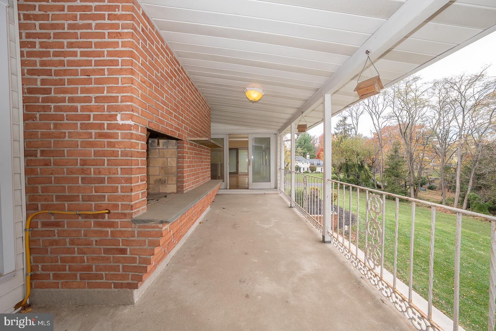 1215 CLUB HOUSE ROAD