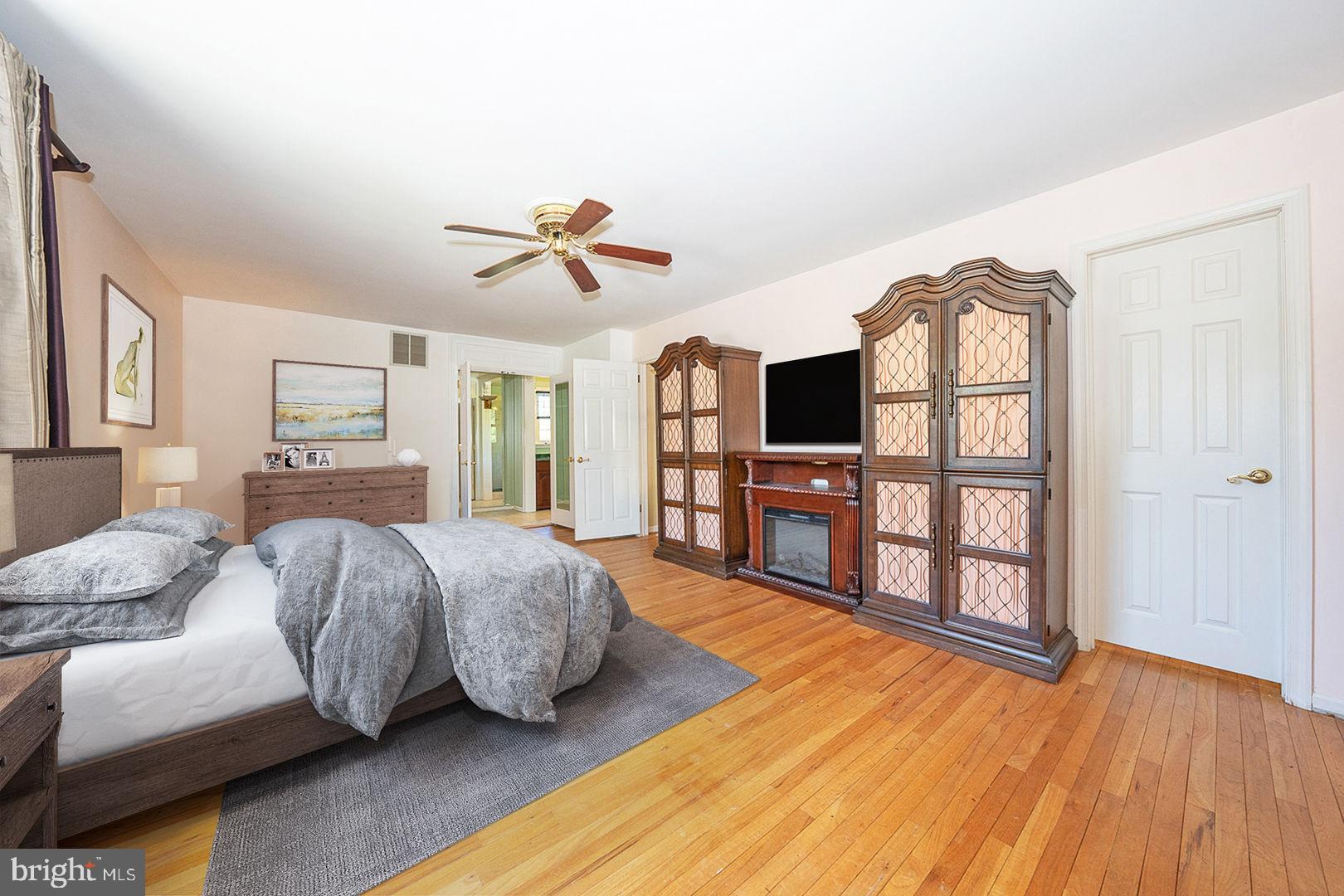 1215 CLUB HOUSE ROAD