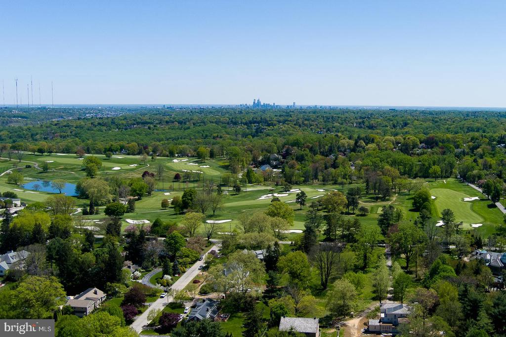 1215 CLUB HOUSE ROAD