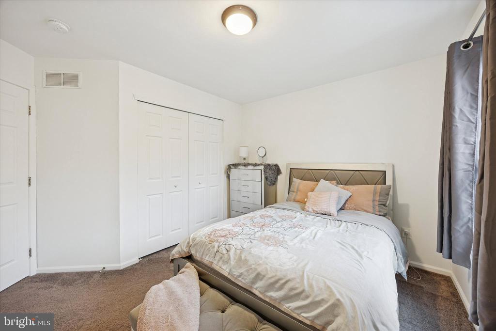 824 DILWORTH LANE