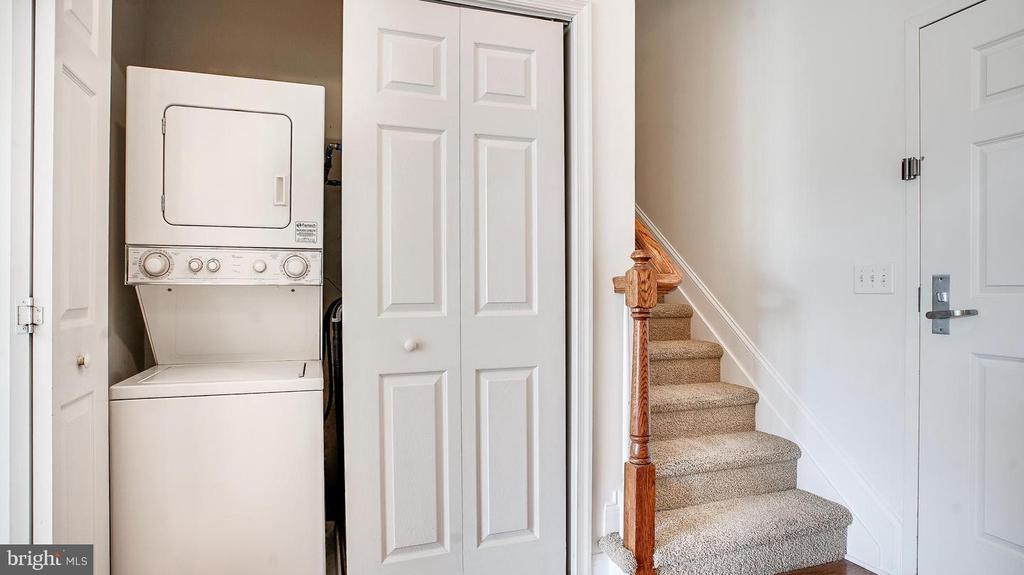 200 W ELM STREET 1418