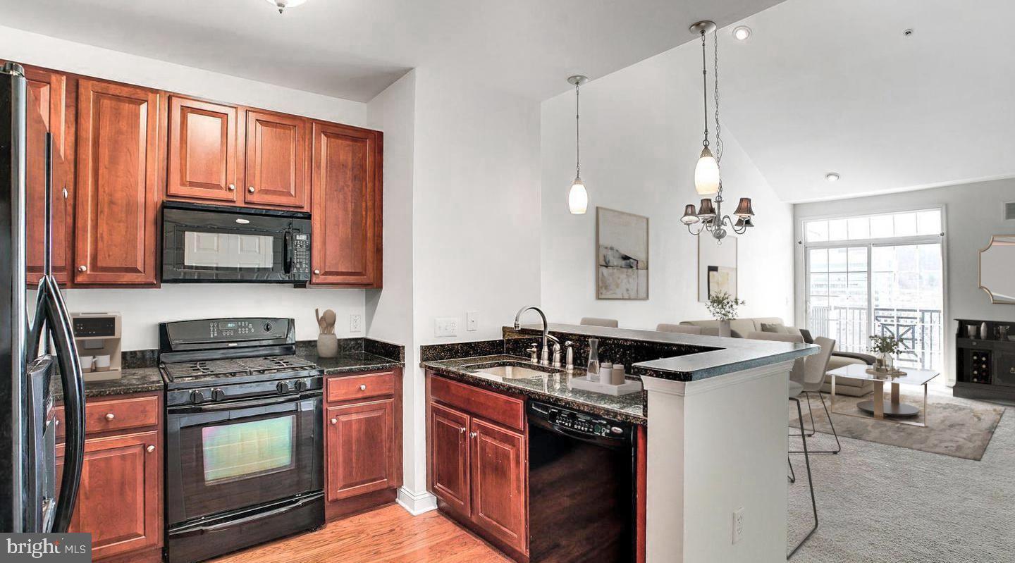 200 W ELM STREET 1418