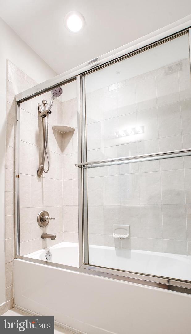 200 W ELM STREET 1418