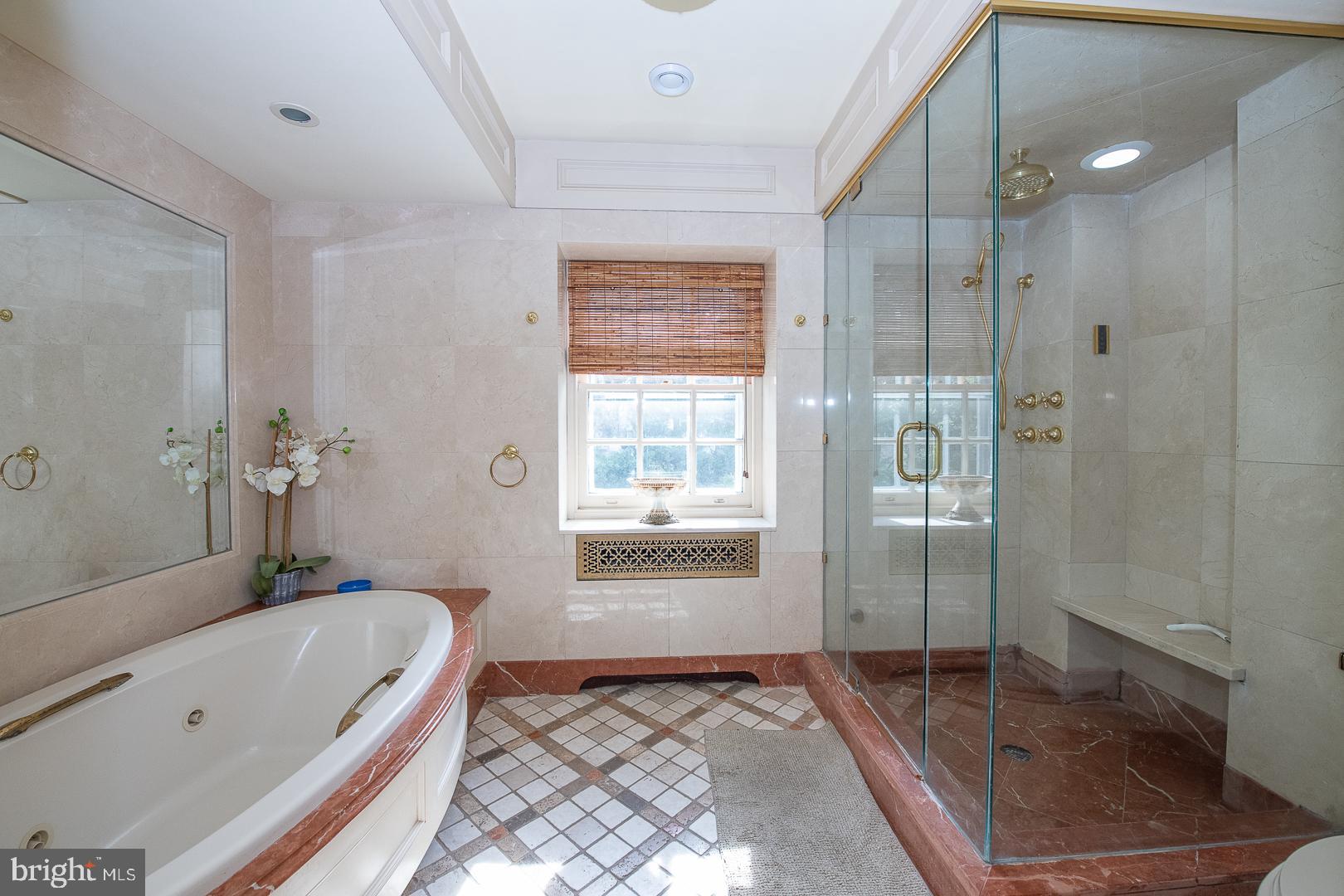 700 HAZELHURST AVENUE