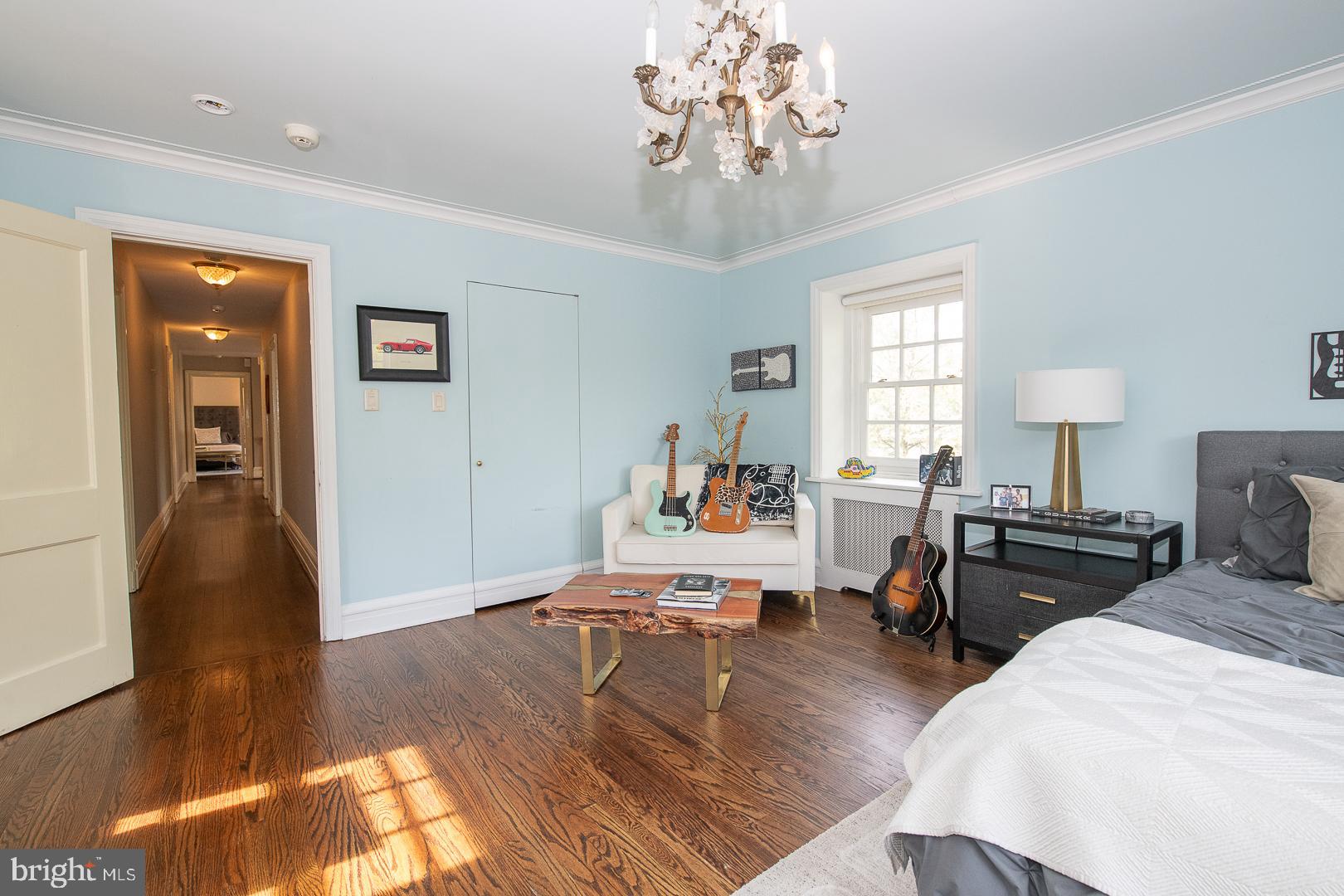 700 HAZELHURST AVENUE