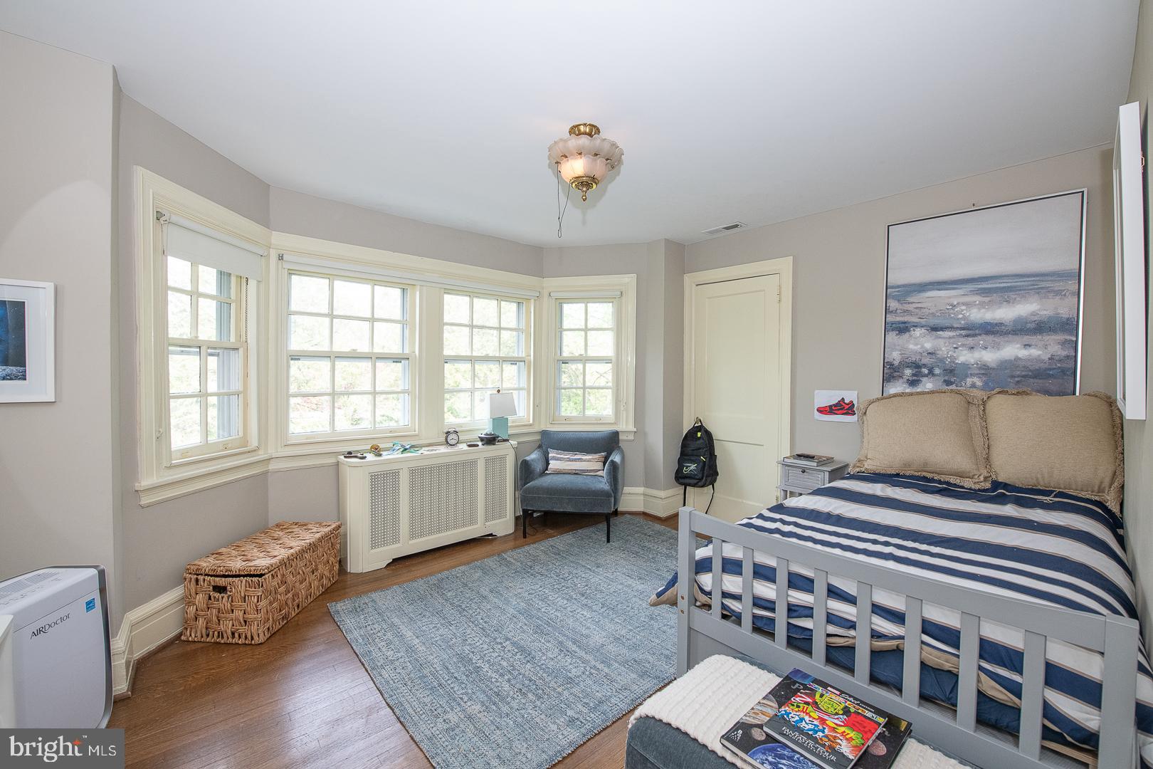 700 HAZELHURST AVENUE