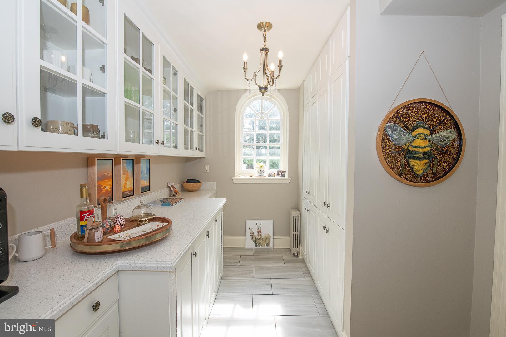 700 HAZELHURST AVENUE