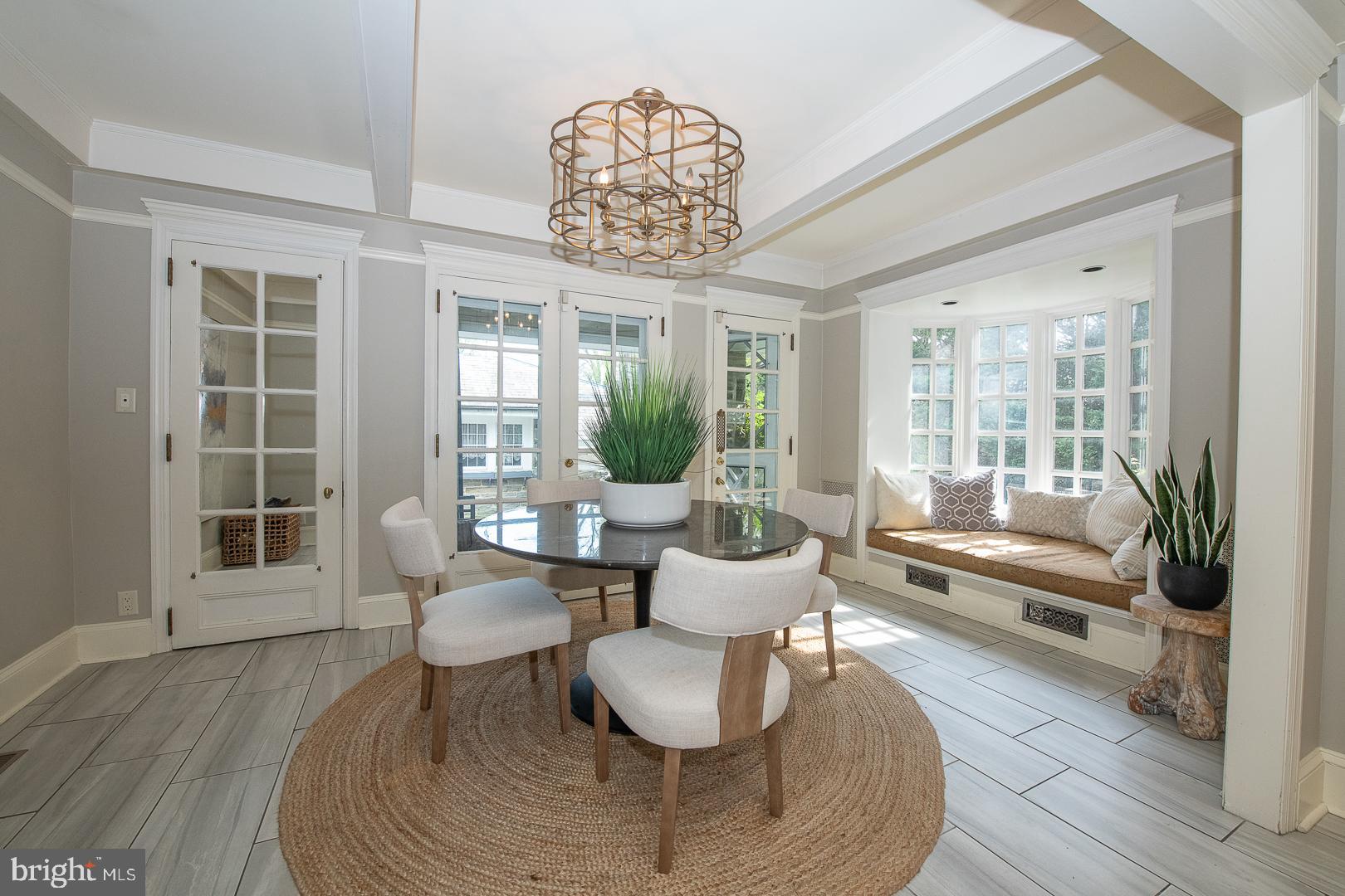 700 HAZELHURST AVENUE