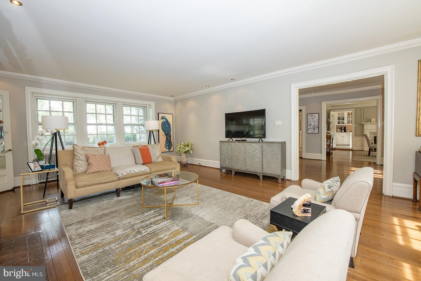 700 HAZELHURST AVENUE