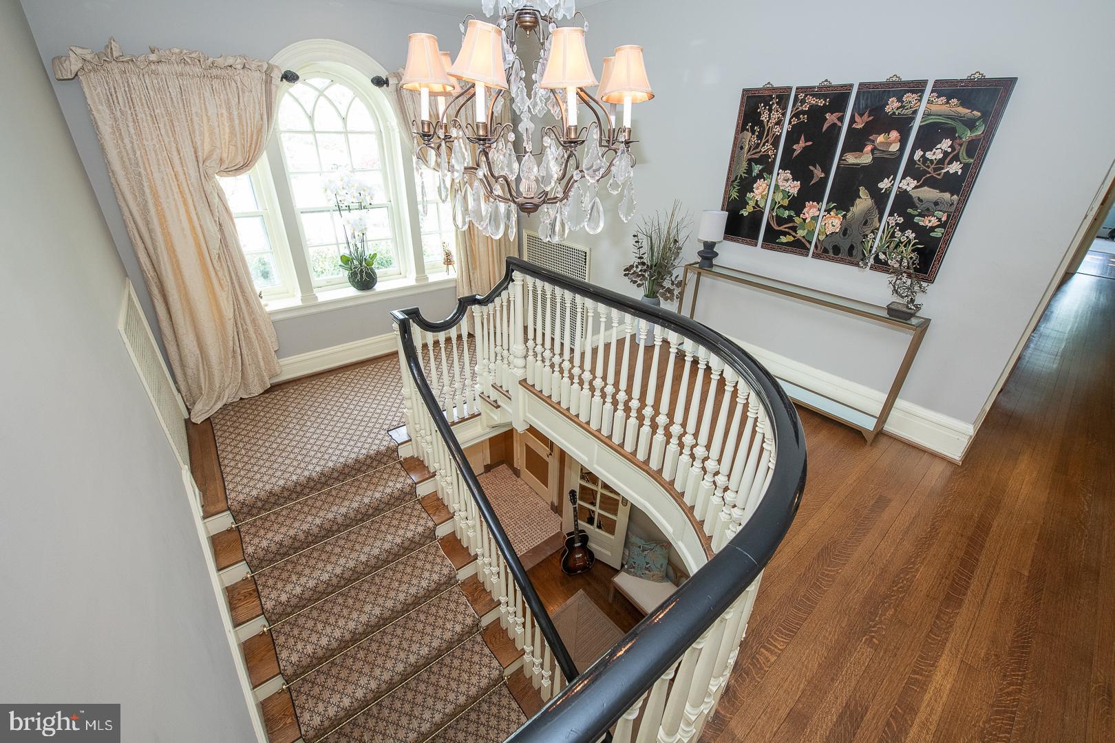 700 HAZELHURST AVENUE