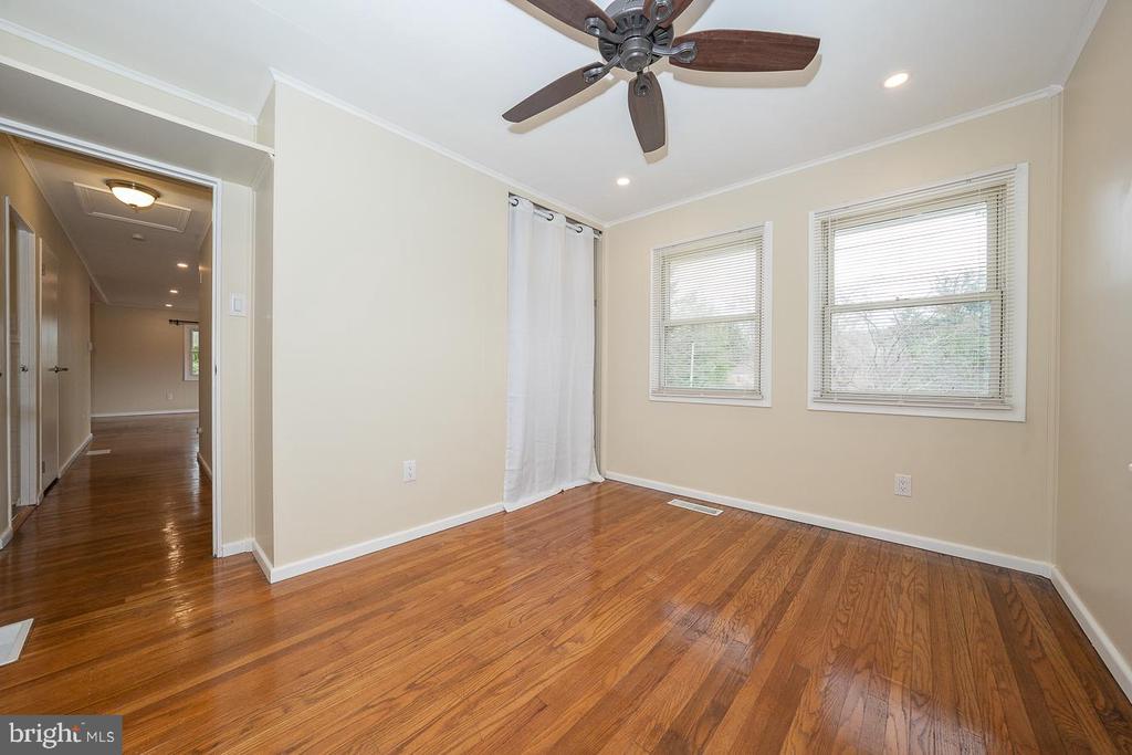 437 MEADOWCROFT ROAD