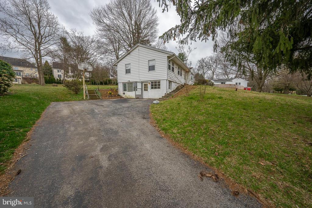 437 MEADOWCROFT ROAD