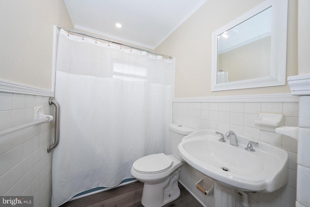 437 MEADOWCROFT ROAD