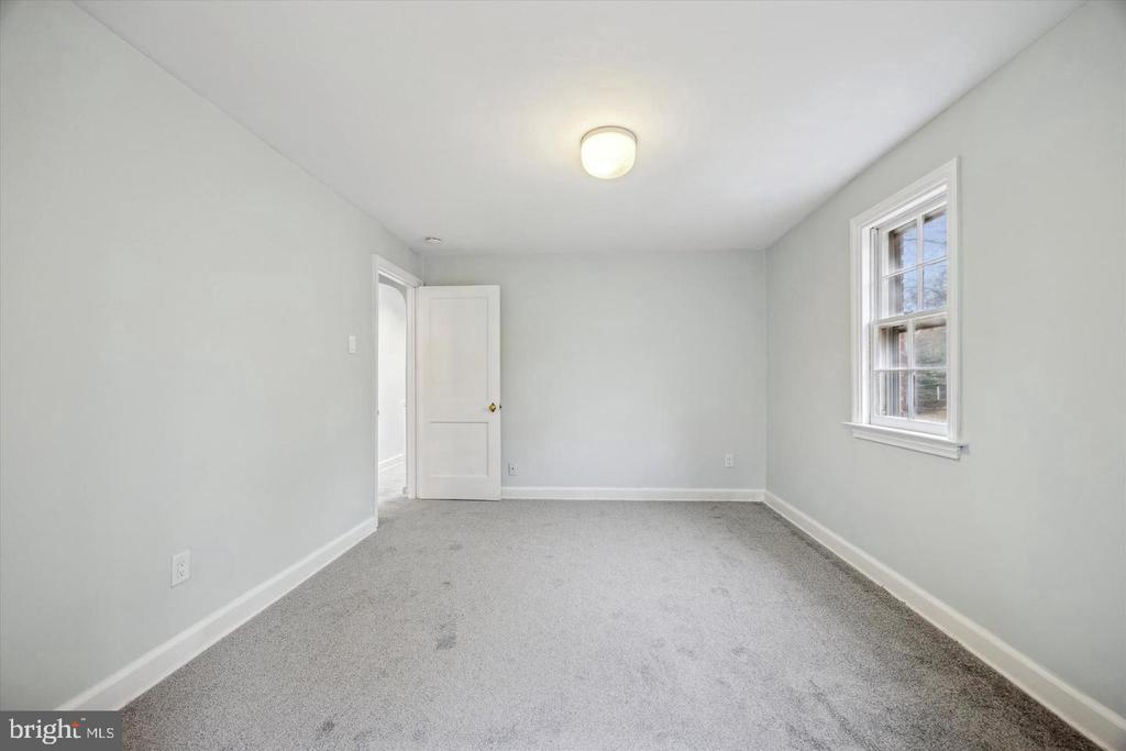 11 TRENT ROAD 2ND FLOOR