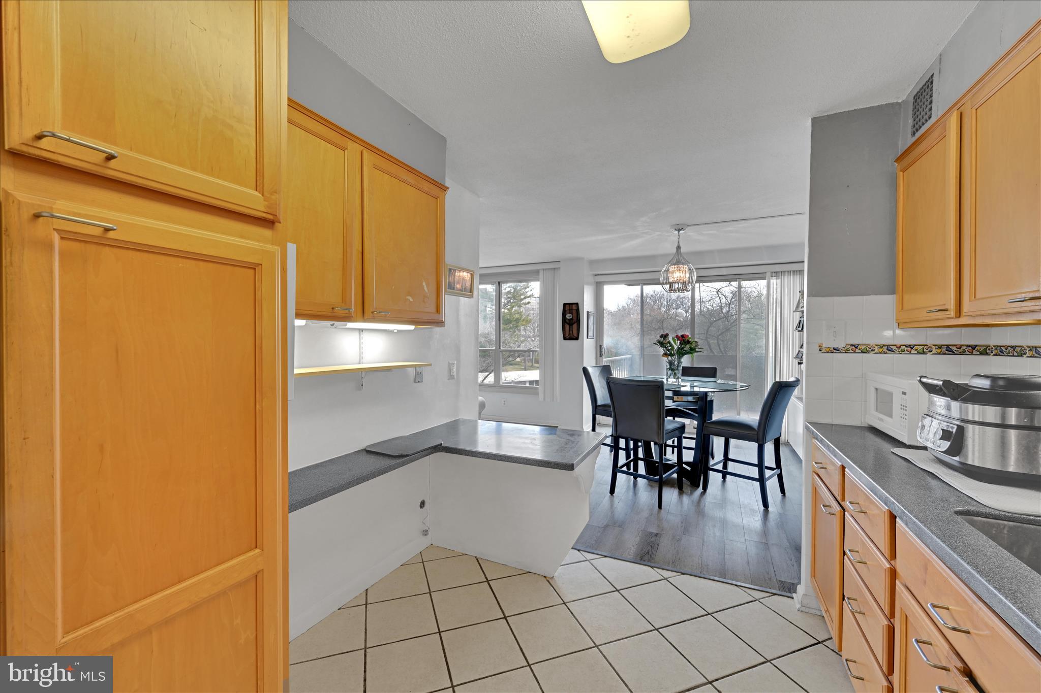 1001 CITY AVENUE WA-203