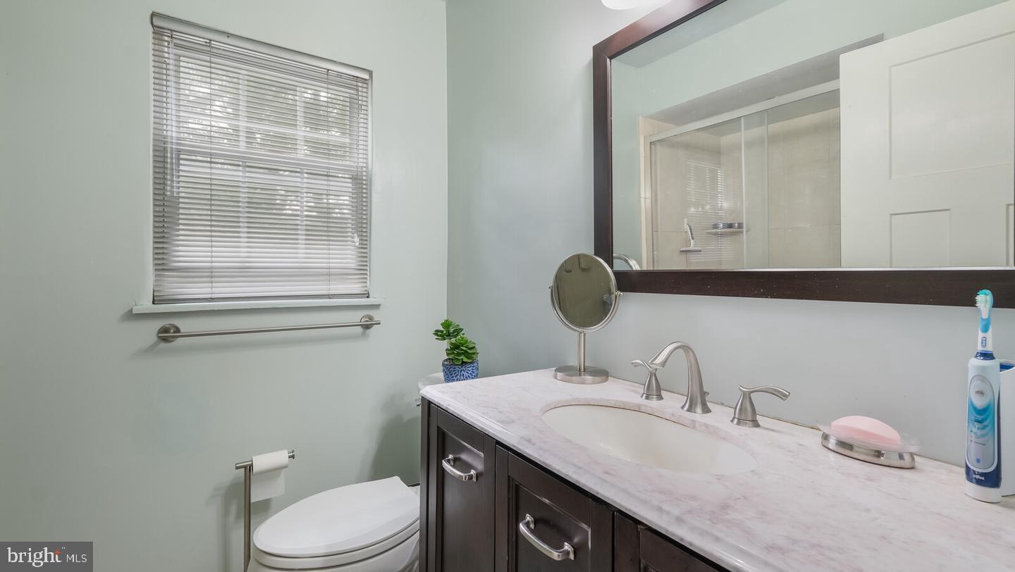 646 GREEN BRIAR ROAD