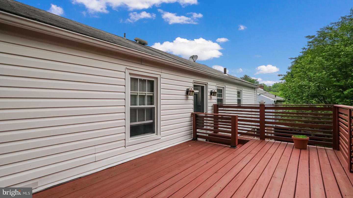 646 GREEN BRIAR ROAD