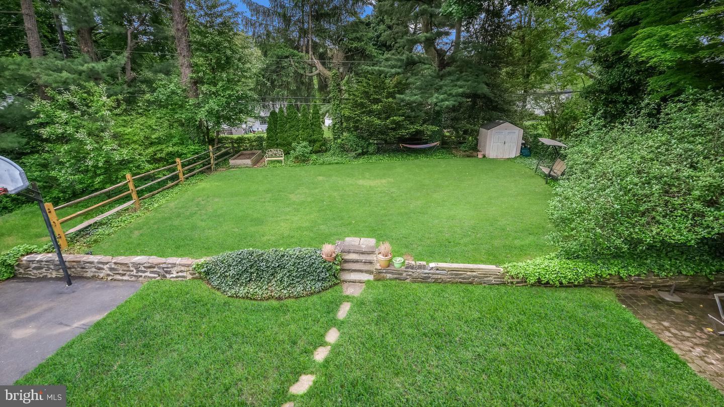 646 GREEN BRIAR ROAD