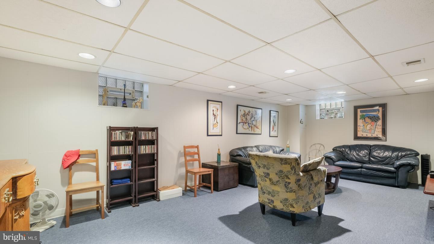 646 GREEN BRIAR ROAD