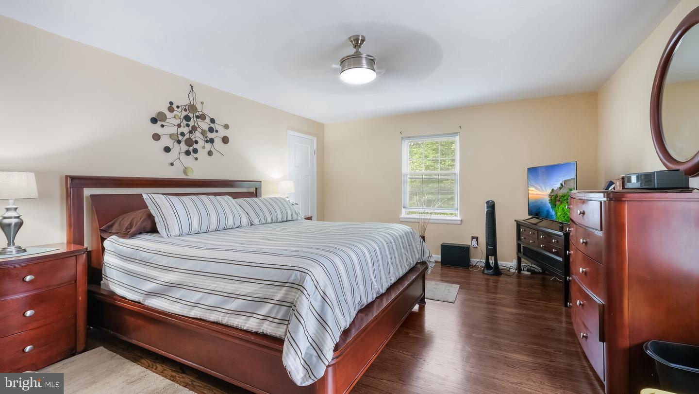 646 GREEN BRIAR ROAD