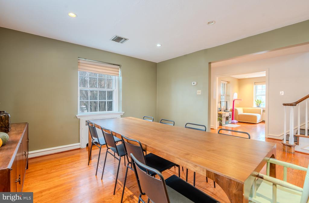 128 HENLEY ROAD