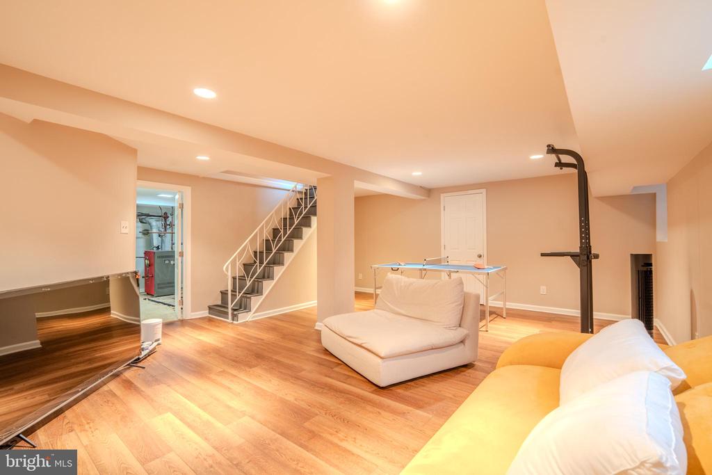 128 HENLEY ROAD