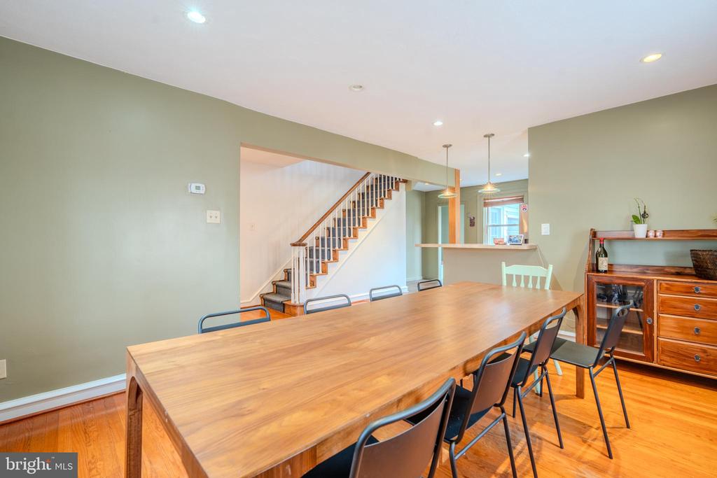 128 HENLEY ROAD