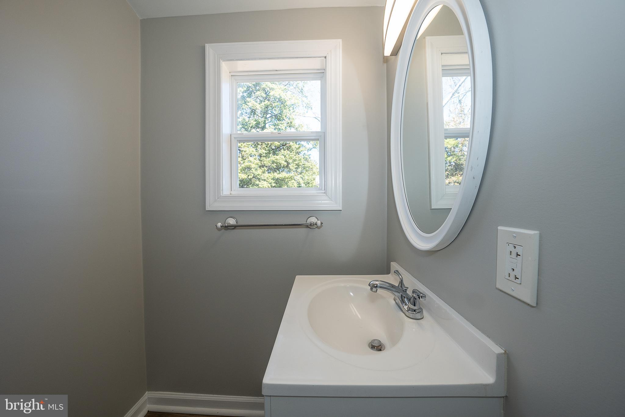 133 JEFFERSON AVENUE