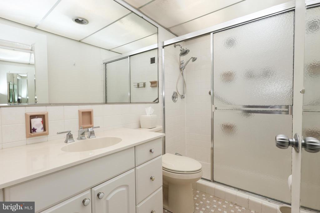 1001 CITY AVENUE EC-911
