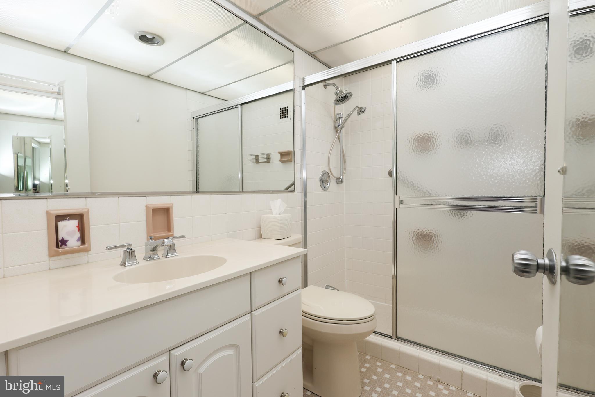 1001 CITY AVENUE EC-911