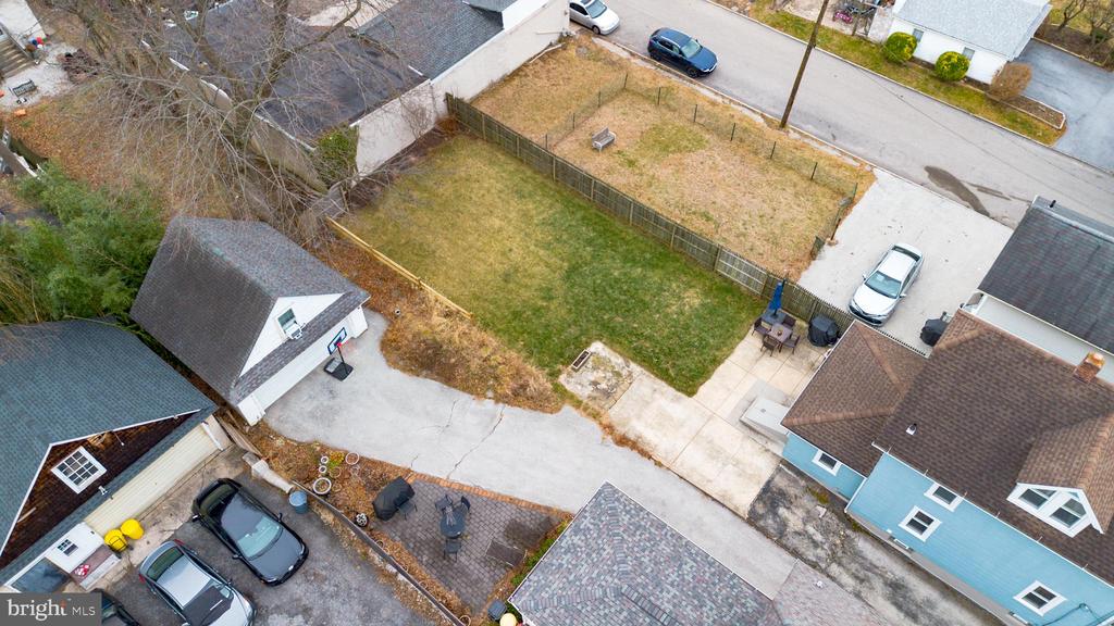315 W SPRING AVENUE