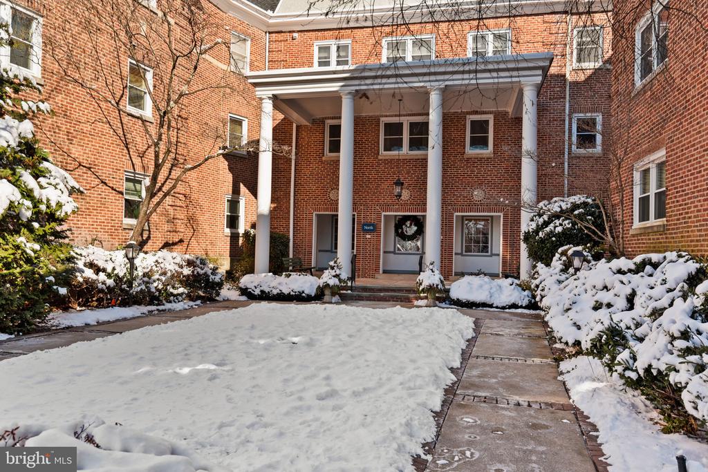 237 MONTGOMERY AVENUE 1-L