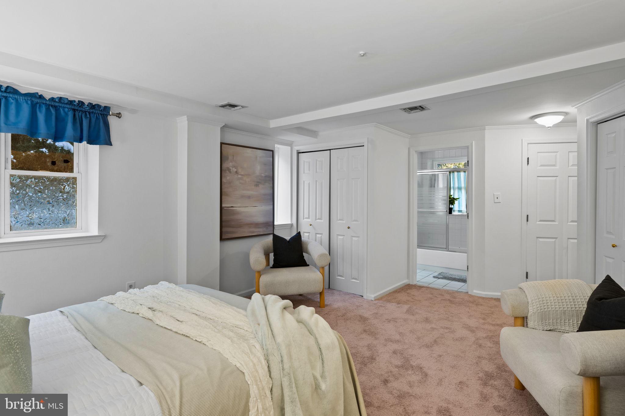 237 MONTGOMERY AVENUE 1-L