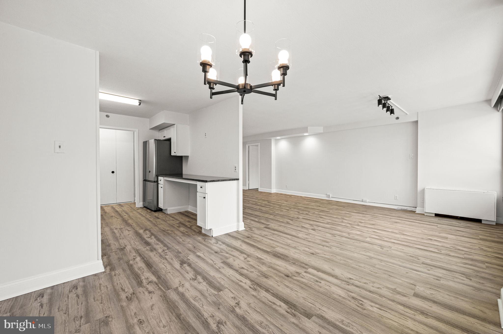 1001 CITY AVENUE W-113