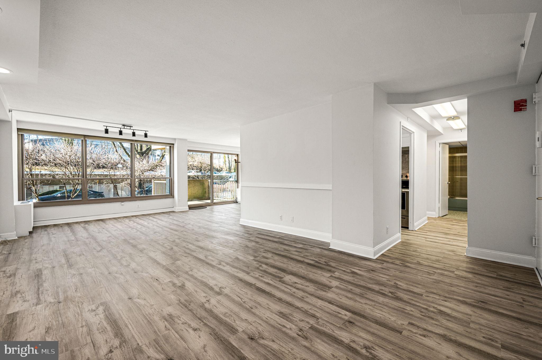 1001 CITY AVENUE W-113