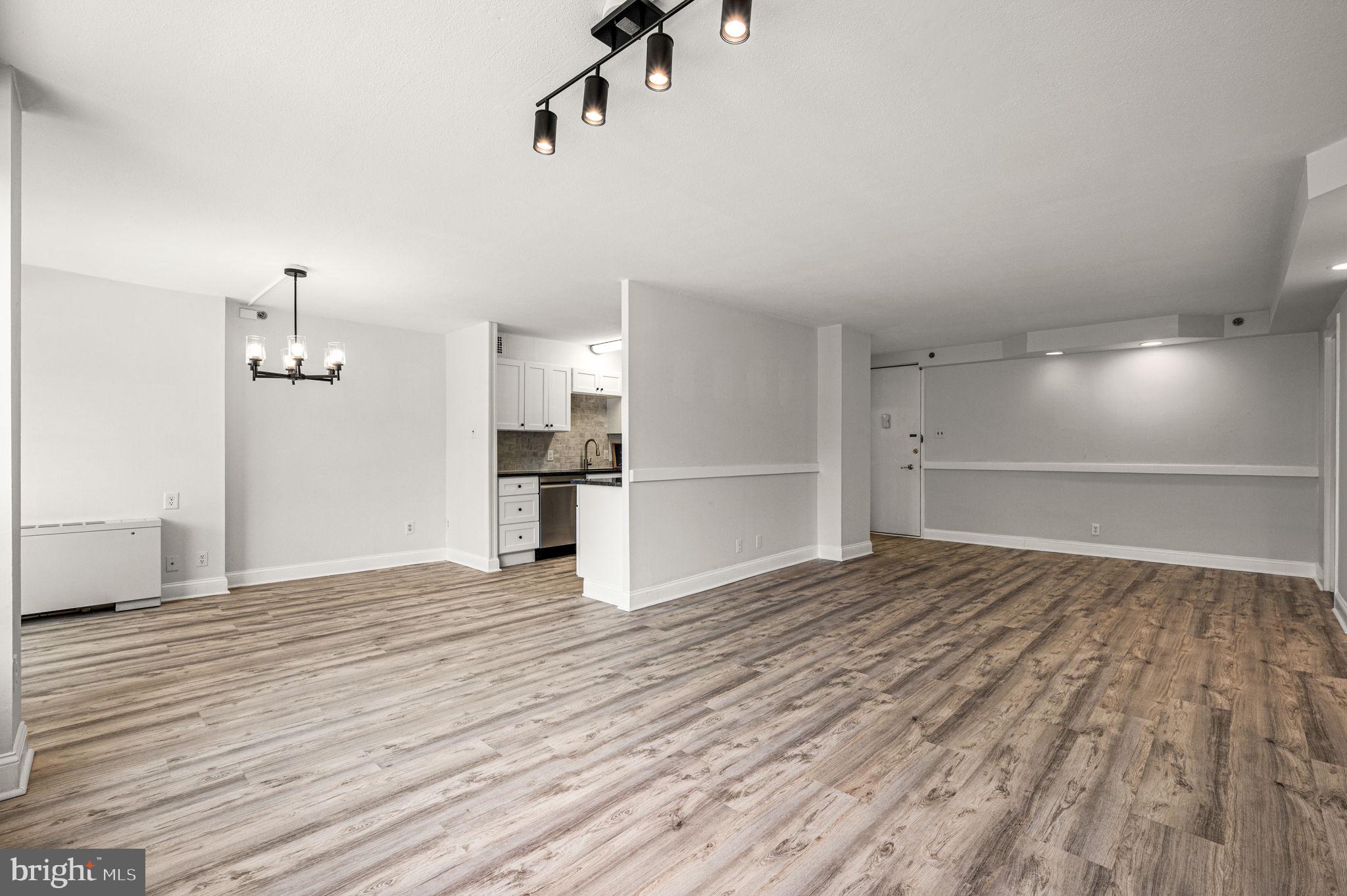 1001 CITY AVENUE W-113