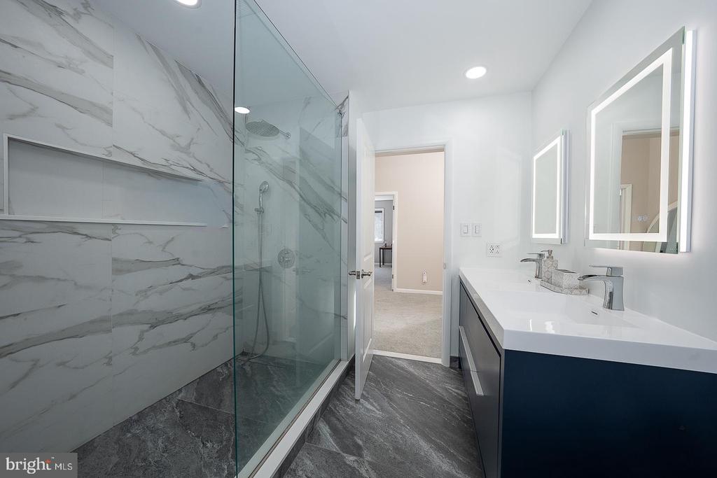 1288 BOBARN DRIVE
