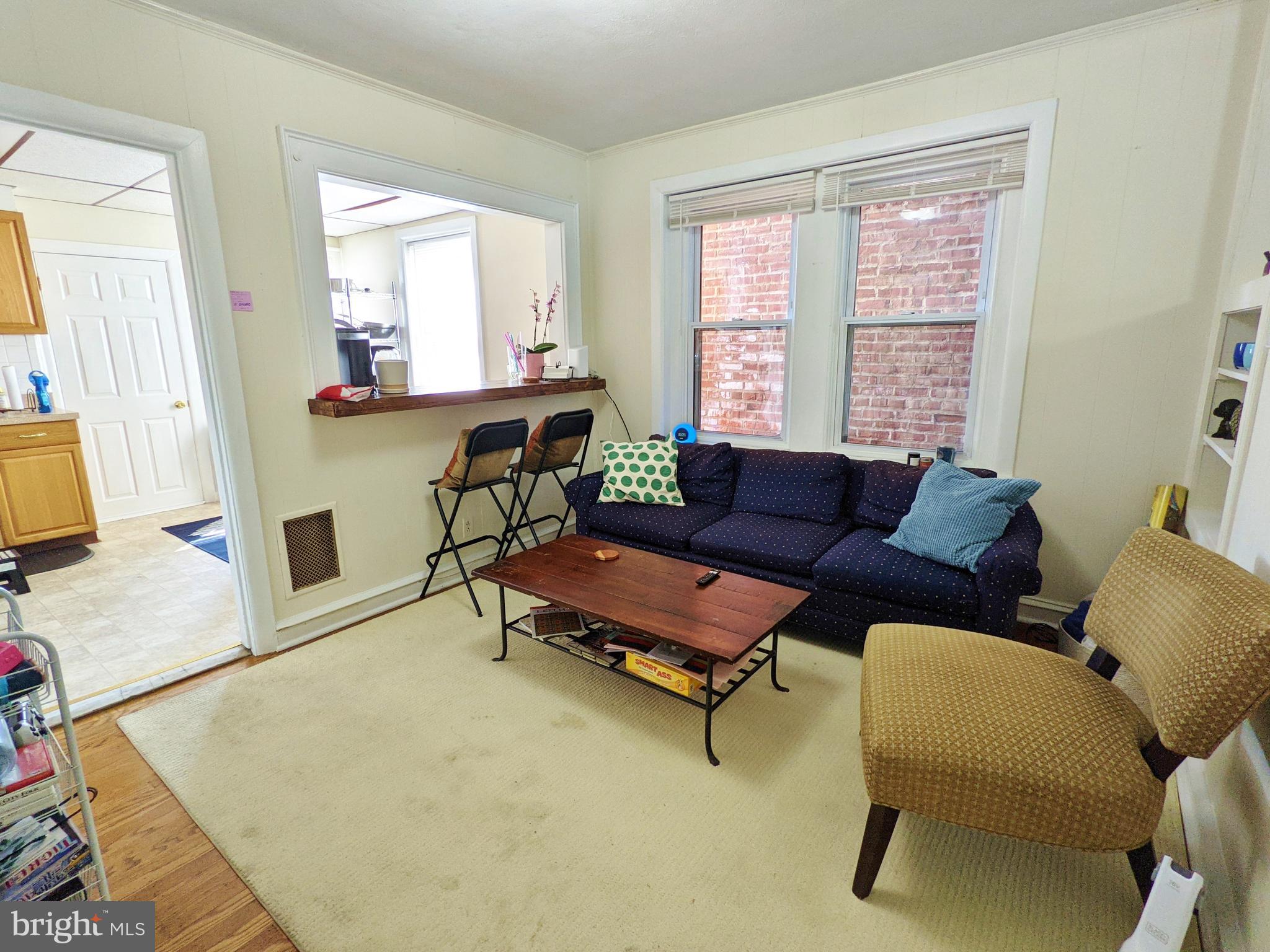 728 W RAILROAD AVENUE