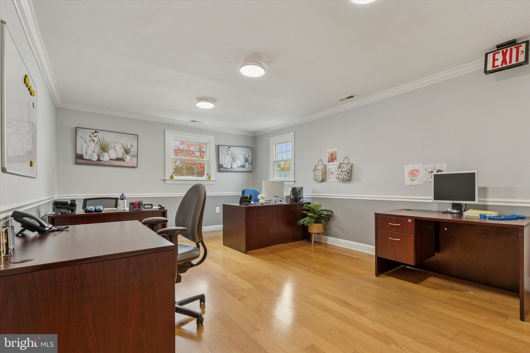 239 W GERMANTOWN PIKE