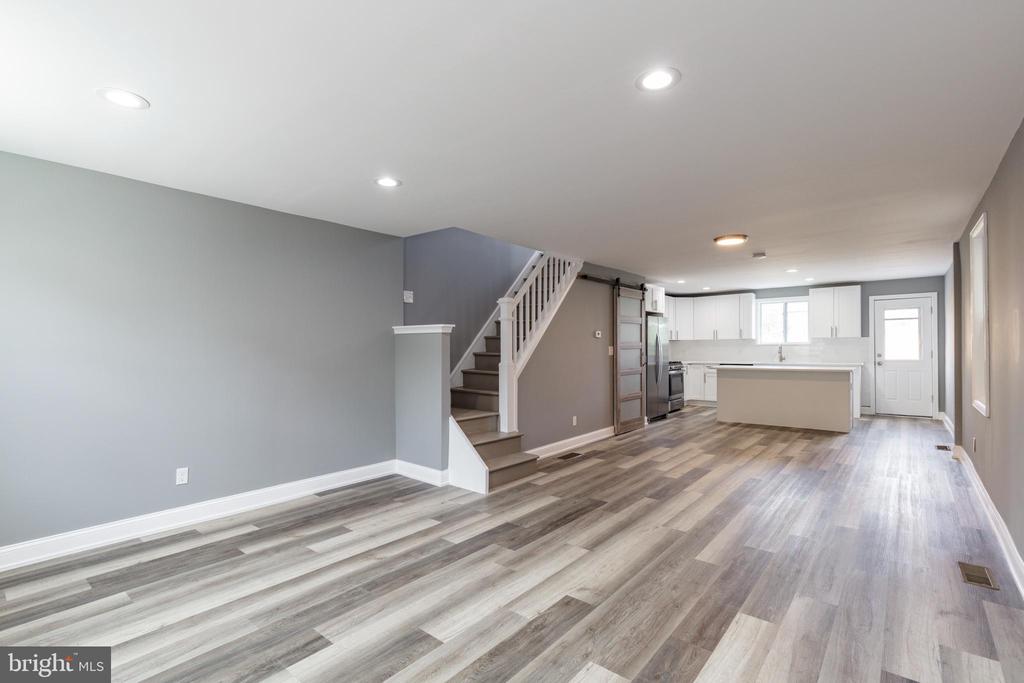 454 OLD ELM STREET