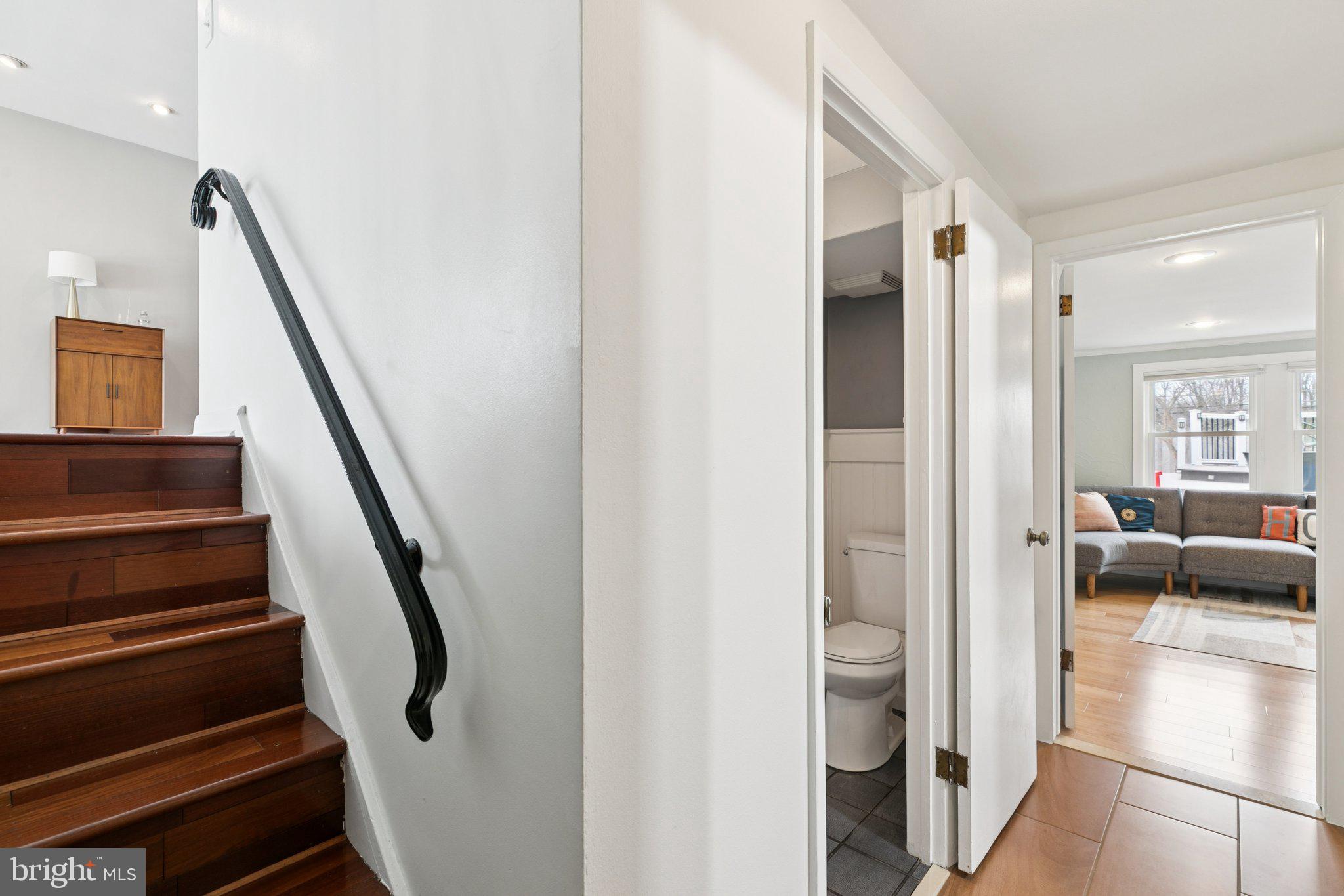 1304 GAINSBORO CIRCLE