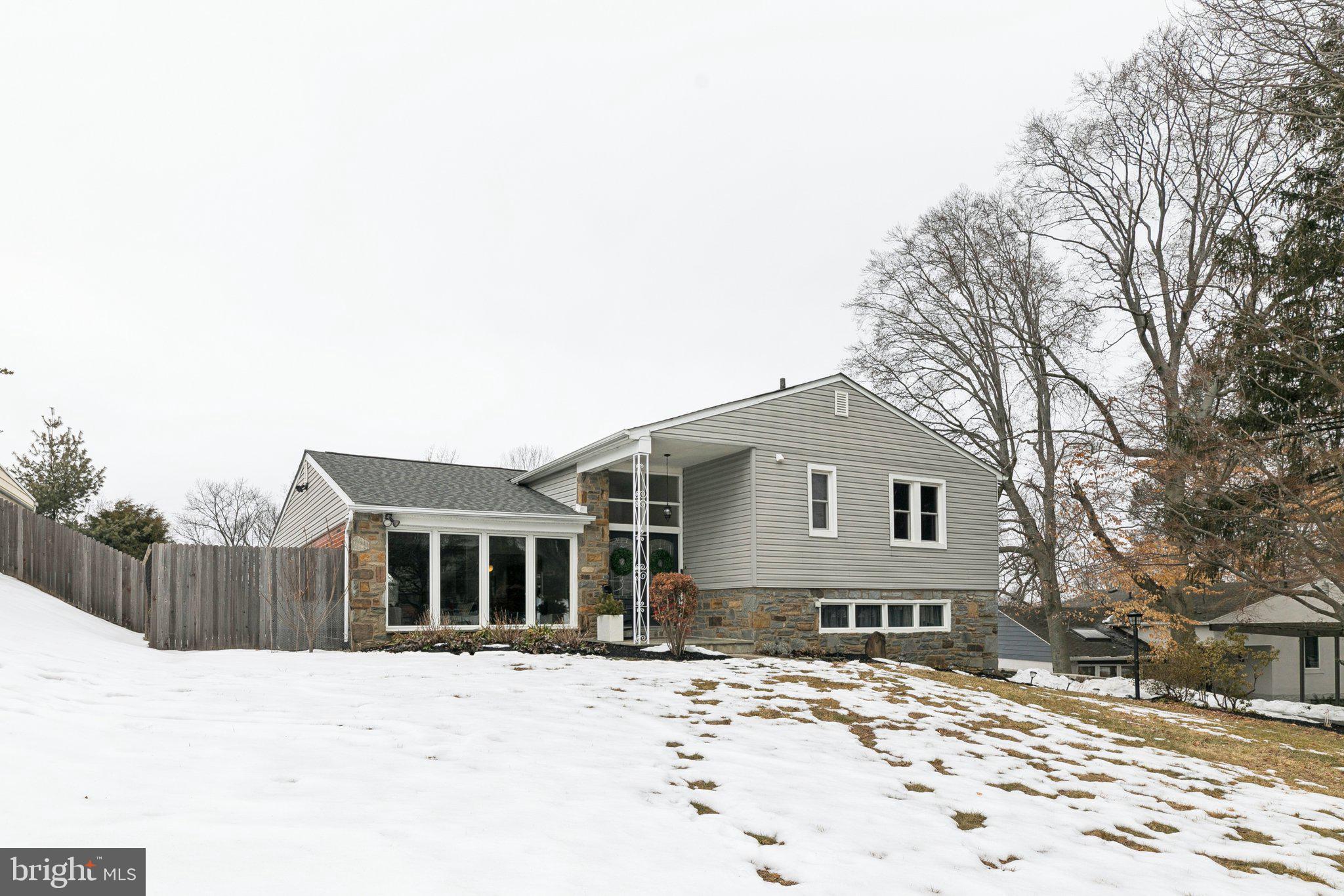 1304 GAINSBORO CIRCLE