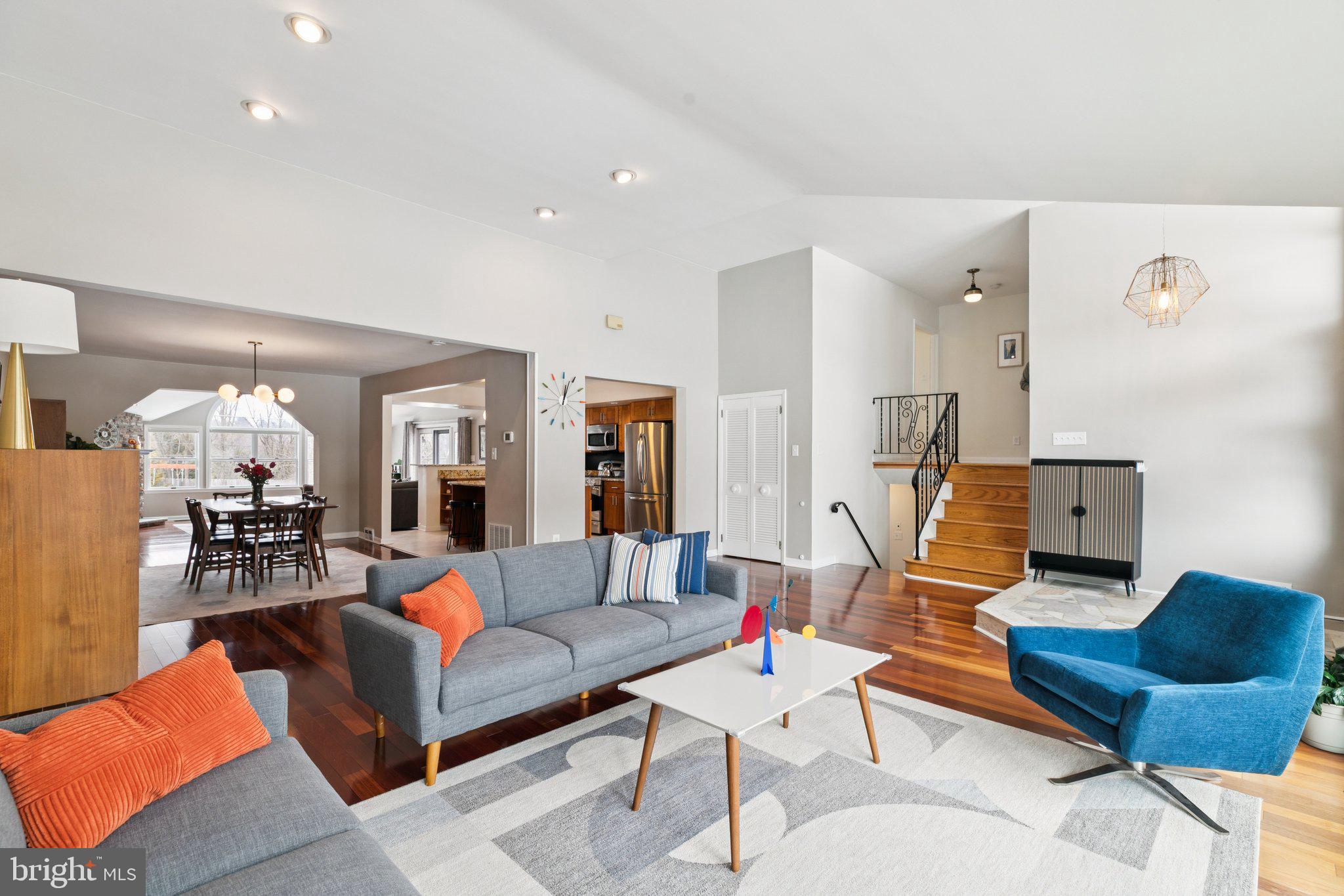 1304 GAINSBORO CIRCLE